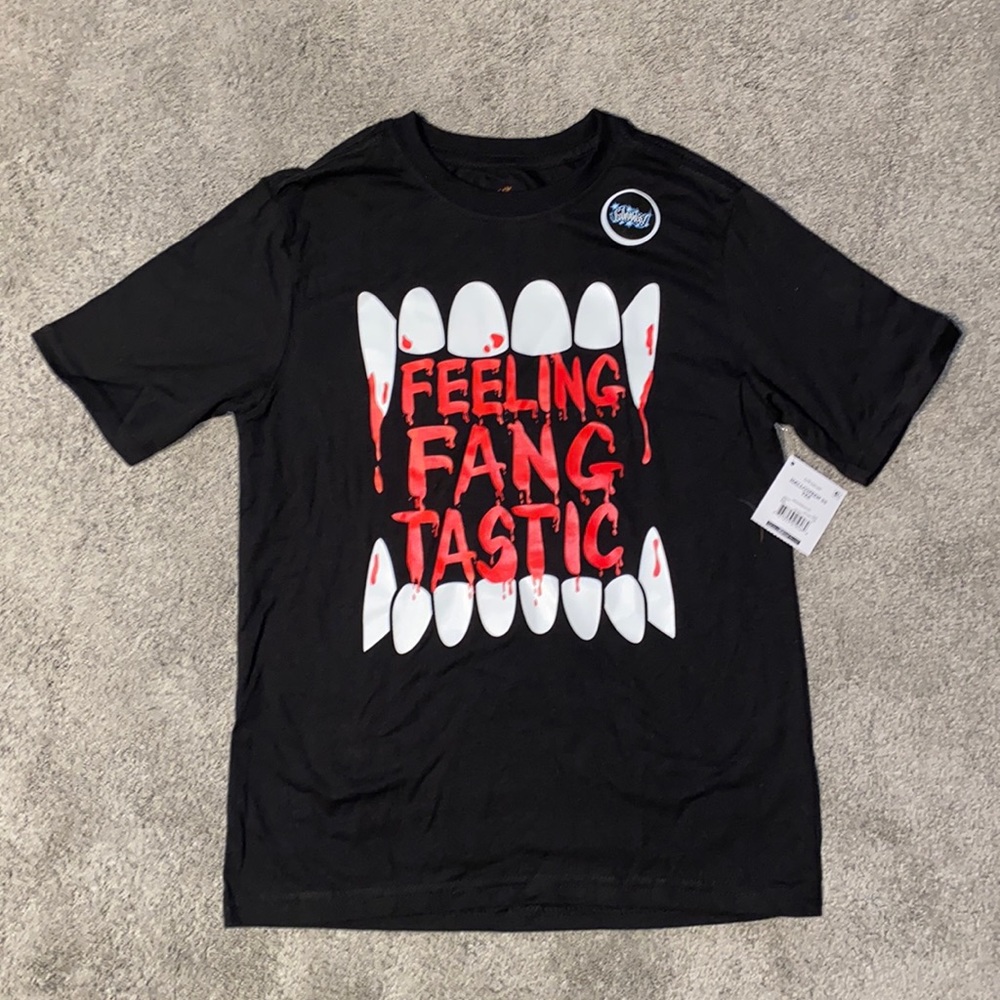 ‼️LAST CALL‼️ Halloween tee - glow in the dark